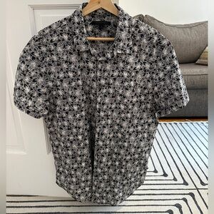 John Varvatos men’s medium button down shirt